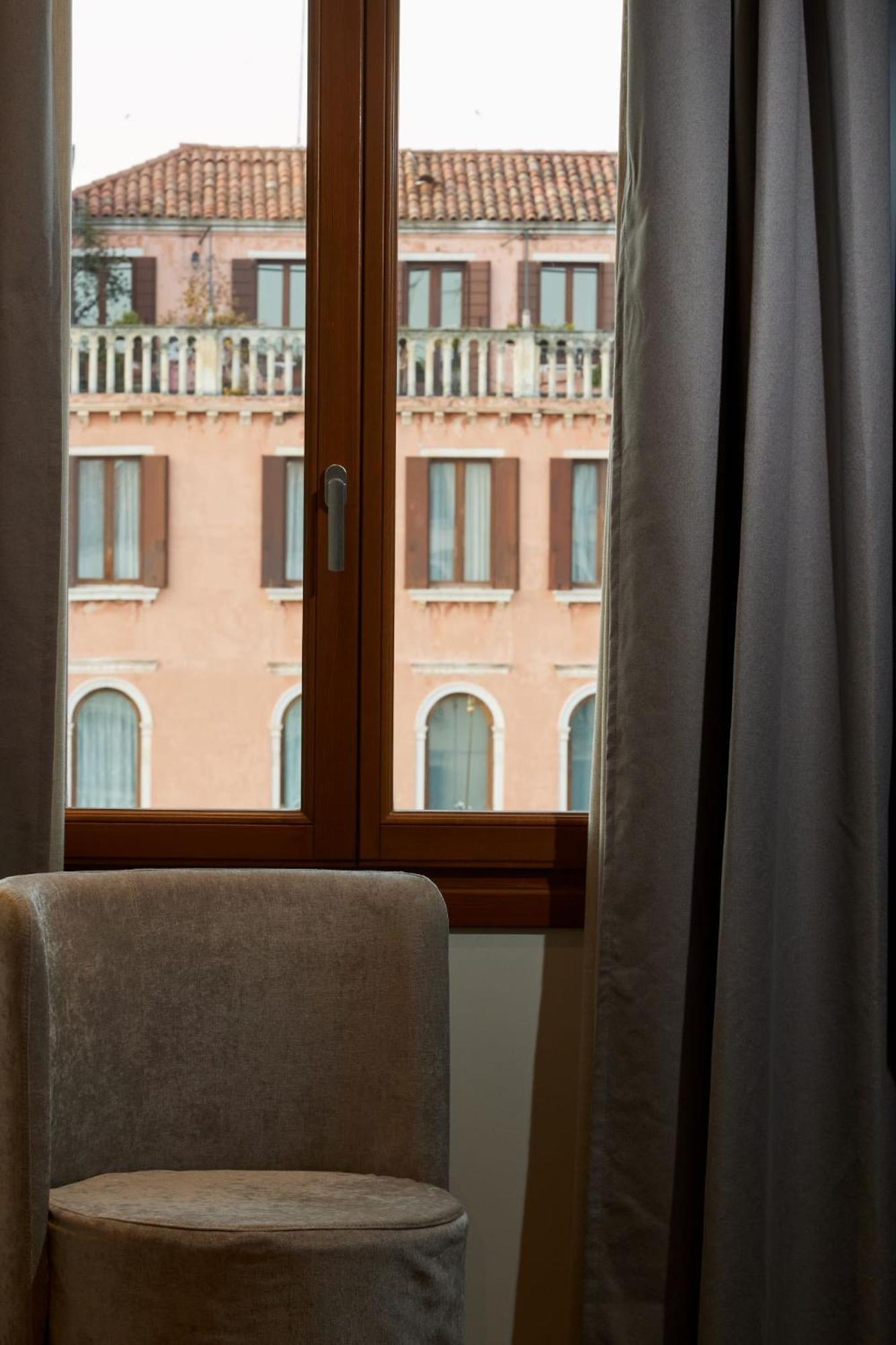 Palazzina Riva Apartment Venice Exterior photo