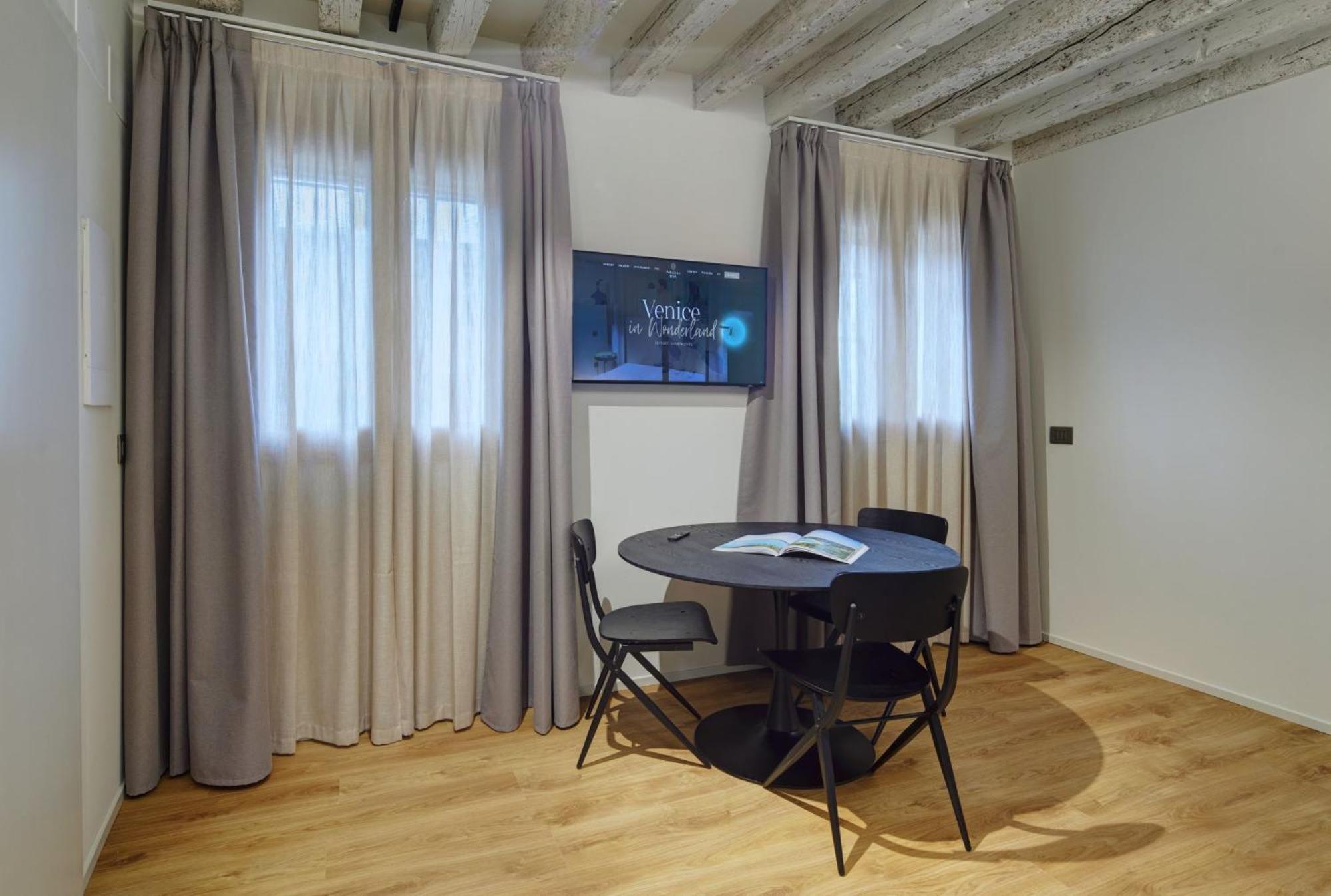 Palazzina Riva Apartment Venice Exterior photo